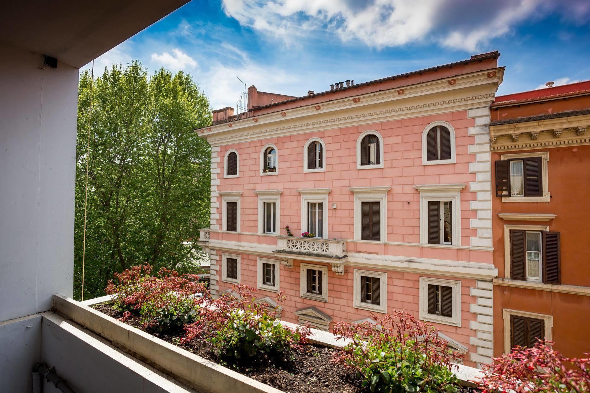 77 Bed and breakfast Roma